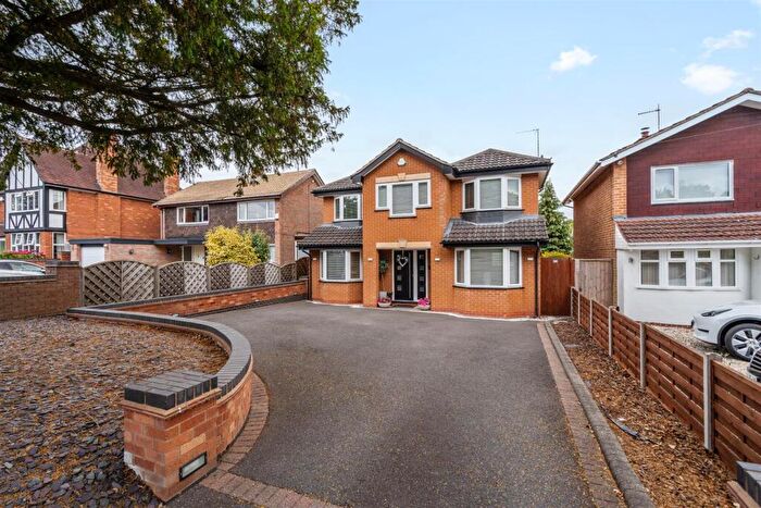 5 Bedroom Detached House For Sale In Prospect Lane, Solihull, B91