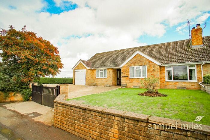 3 Bedroom Semi-Detached Bungalow For Sale In West Tockenham, Tockenham Wiltshire, SN4