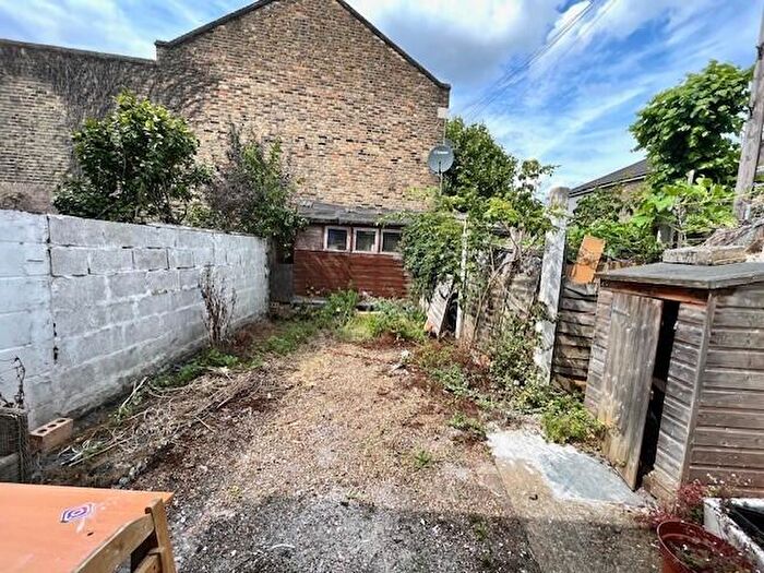 1 Bedroom Flat To Rent In Ham Park Road Stratford, E15