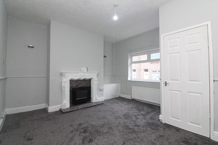 2 Bedroom Terraced House To Rent In South Street, Sunnybrow, DL15
