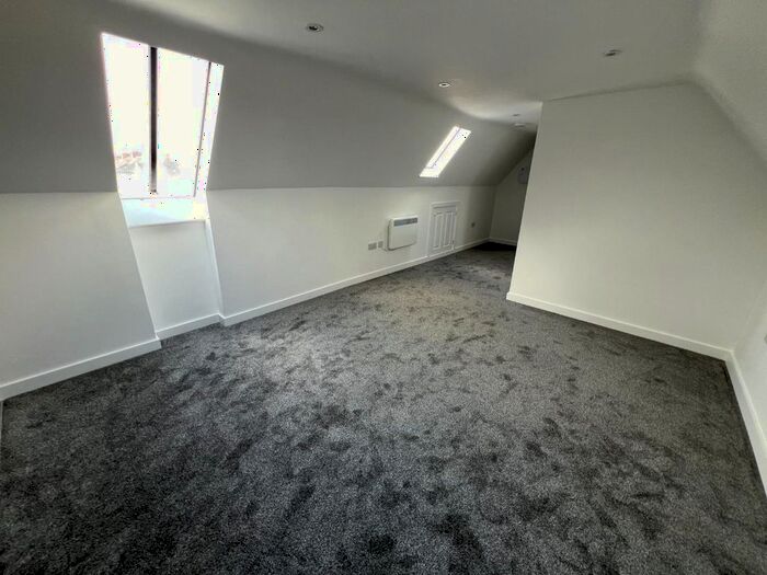 Studio To Rent In Butterworth Street, Swindon, SN1