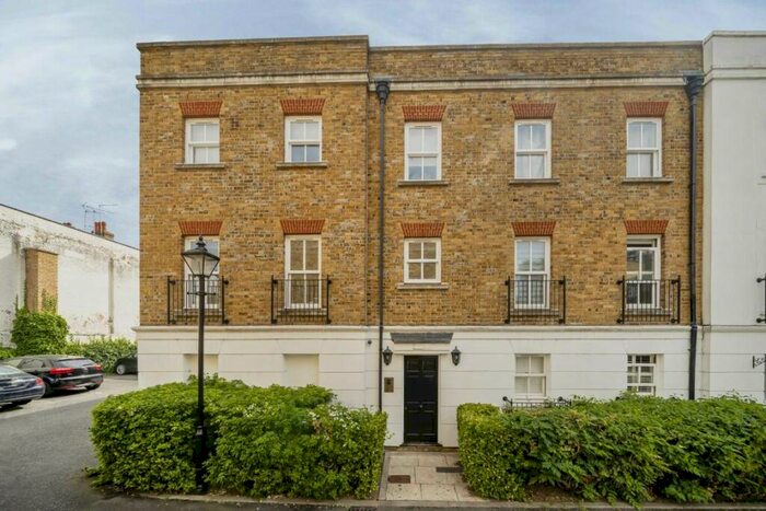 1 Bedroom Flat To Rent In Byron Mews, London, NW3