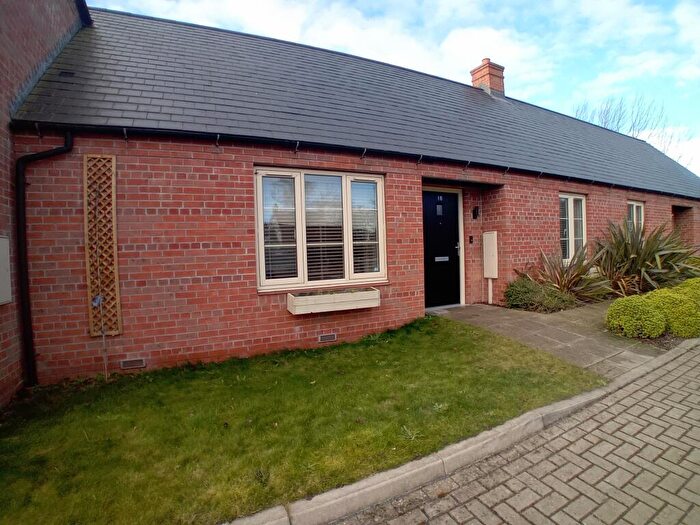 2 Bedroom Bungalow To Rent In Gilberts Field, North Muskham, Newark, NG23