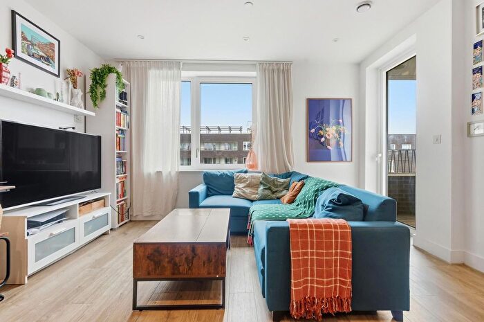 1 Bedroom Flat For Sale In Beck Square, London, E10