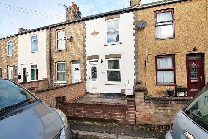2 Bedroom Terraced House For Sale In Huntingdon Road, Chatteris, PE16
