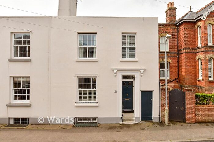 3 Bedroom Semi Detached House For Sale In Wellington Road, Deal, Kent, CT14
