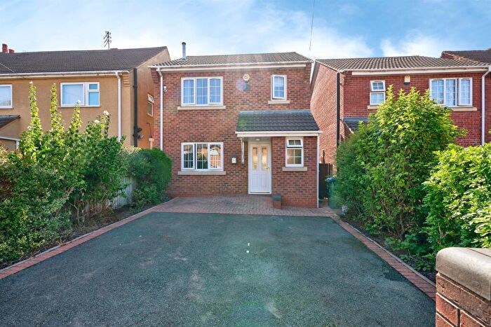 3 Bedroom Detached House For Sale In Robert Road, Tipton, DY4