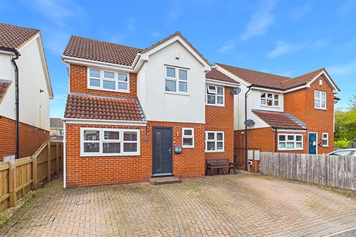 4 Bedroom Detached House For Sale In Dawes Close, Clevedon, BS21