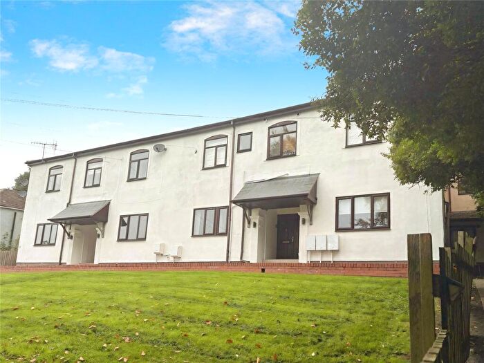 2 Bedroom Flat To Rent In Himley Road, Dudley, West Midlands, DY1