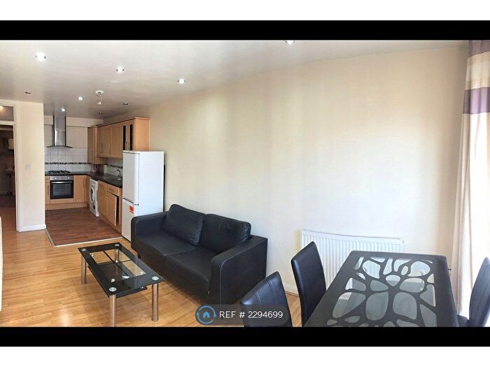 1 Bedroom Flat To Rent In Bromley Road, London, E10
