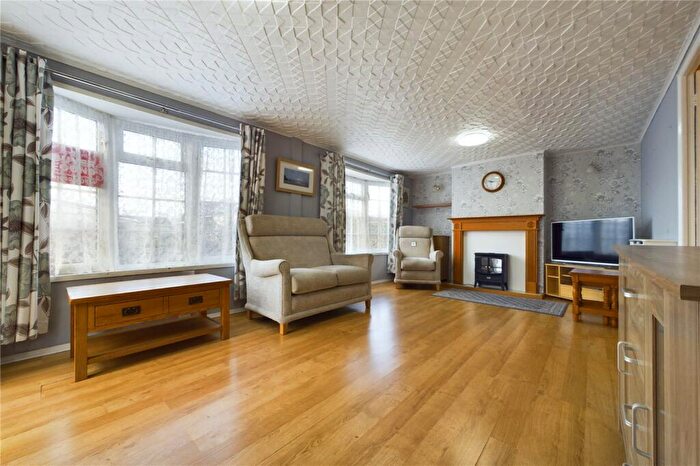2 Bedroom Mobile Home For Sale In Loddon Court Farm Park Homes, Beech Hill Road, Spencers Wood, Reading, RG7