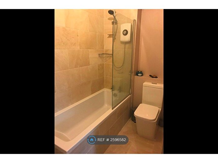 1 Bedroom Flat To Rent In Osprey House, London, SE19