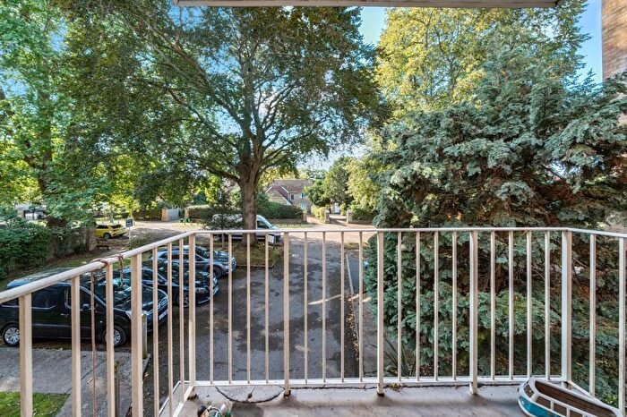 1 Bedroom Apartment For Sale In The Avenue, Beckenham, BR3
