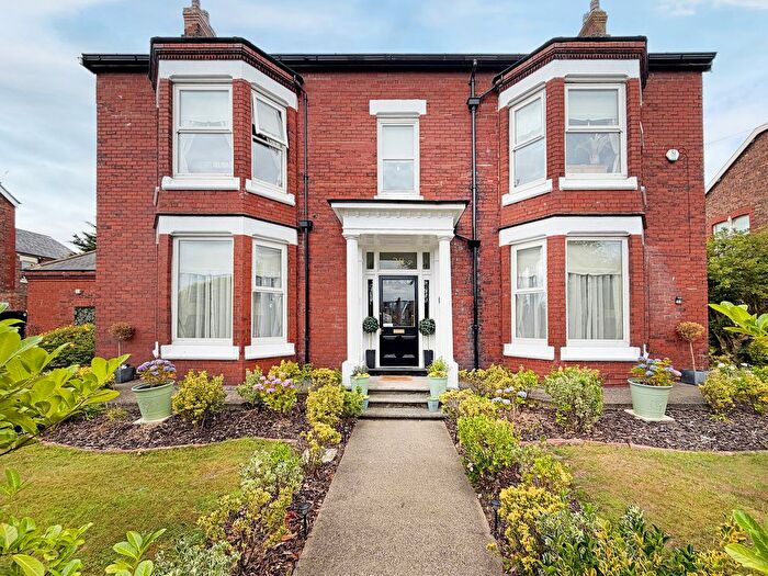 6 Bedroom Detached House For Sale In Eldon Grove, Hartlepool, TS26