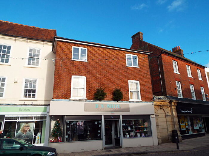 1 Bedroom Flat To Rent In Market Place, Romsey, SO51