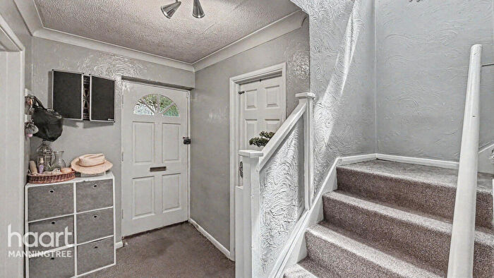 3 Bedroom Semi-Detached House For Sale In Stour View Avenue, Mistley, Manningtree, CO11