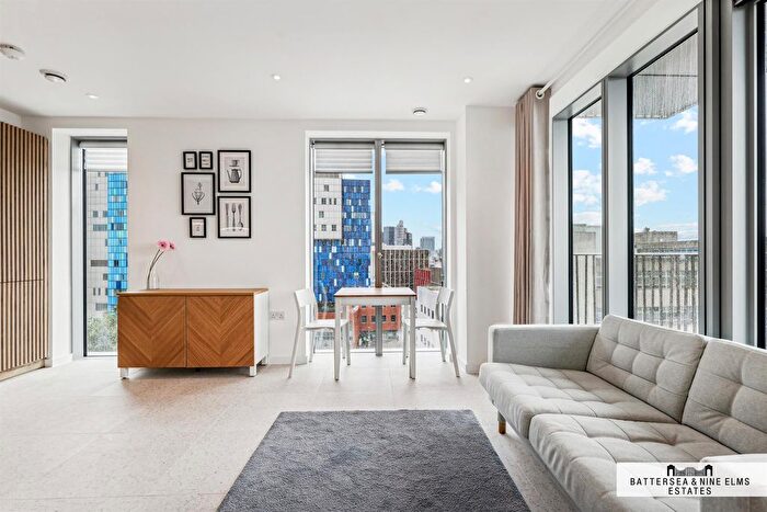 2 Bedroom Flat To Rent In Jacquard Point, Silk Districts, E1