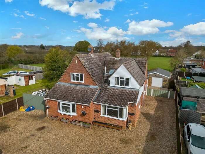4 Bedroom Detached House For Sale In Palmer Street, WalshamLeWillows