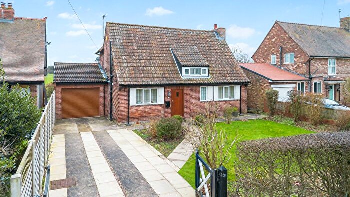 2 Bedroom Detached House For Sale In Hillside Road, Appleton, WA4