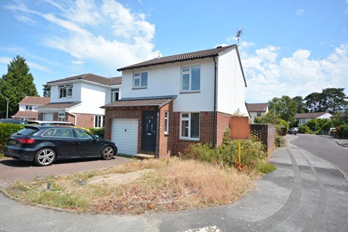 4 Bedroom Detached House For Sale In Nightjar Close, Creekmoor, Poole, Dorset, BH17
