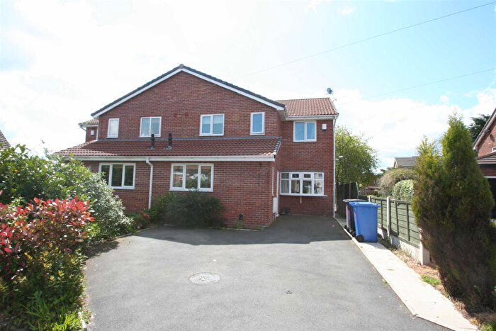 4 Bedroom Terraced House To Rent In Chelsea Road, Manchester, M41