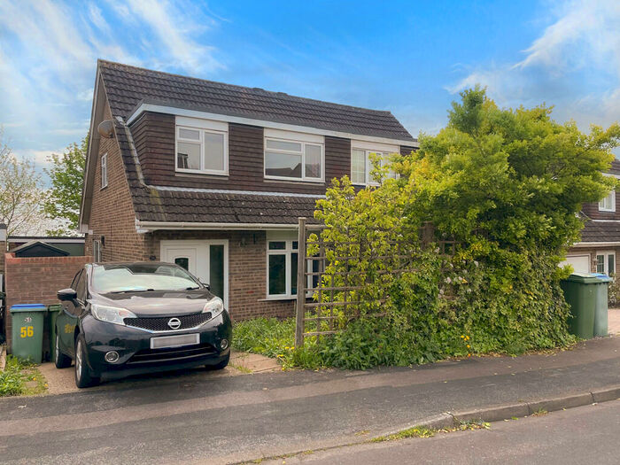3 Bedroom Semi-Detached House To Rent In Kilmiston Drive, Fareham, PO16