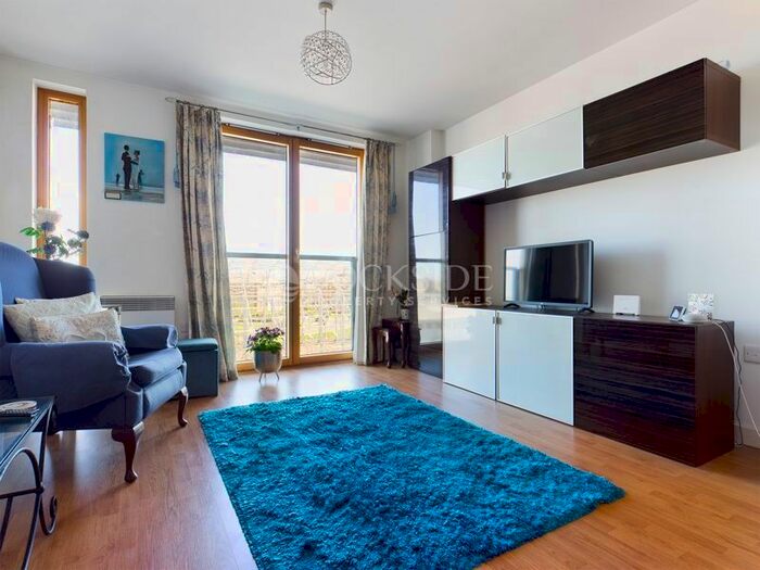 1 Bedroom Flat To Rent In Dock Head Road, Chatham, ME4