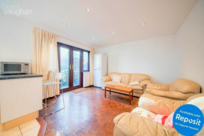 6 Bedroom Semi-Detached House To Rent In Egginton Road, Brighton, East Sussex, BN2