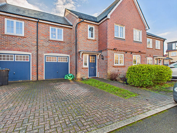 3 Bedroom Town House For Sale In Addington Gardens, Woodley, RG5