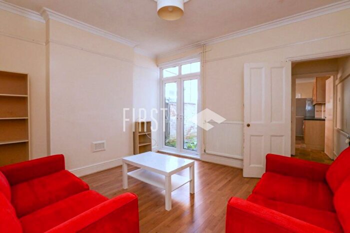 4 Bedroom Terraced House To Rent In Adderley Road, Clarendon Park, LE2