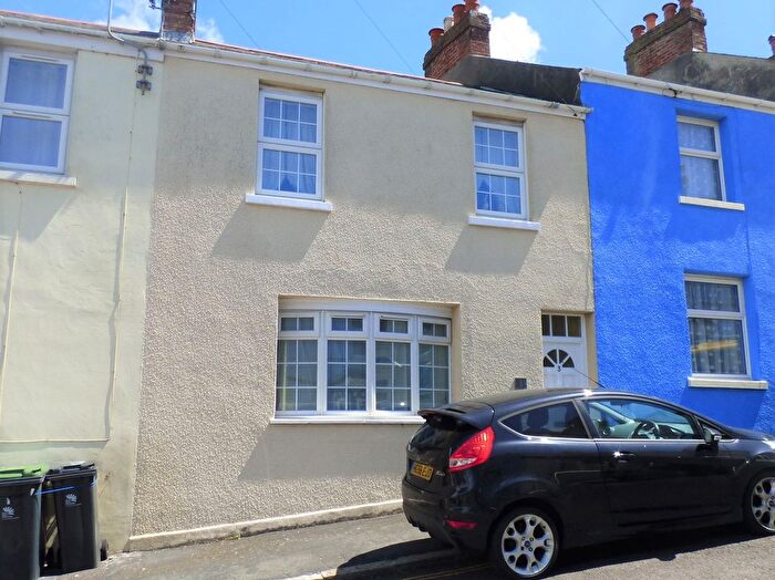 2 Bedroom Flat To Rent In Belle Vue Terrace, Portland, DT5