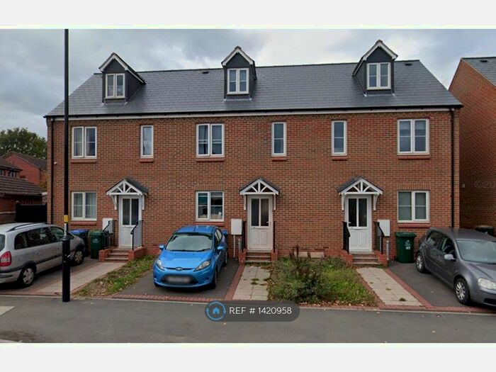 4 Bedroom Terraced House To Rent In Sheriff Avenue, Coventry, CV4