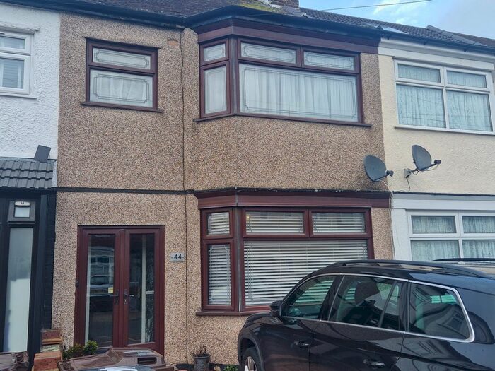 3 Bedroom Terraced House To Rent In Craven Gardens, Barking, IG11