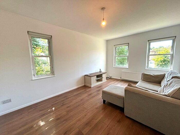 1 Bedroom Apartment To Rent In Manor Mount, Forest Hill, London, SE23