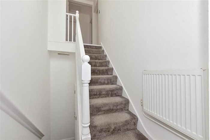 2 Bedroom Flat For Sale In Ethelbert Road, Margate, Kent, CT9