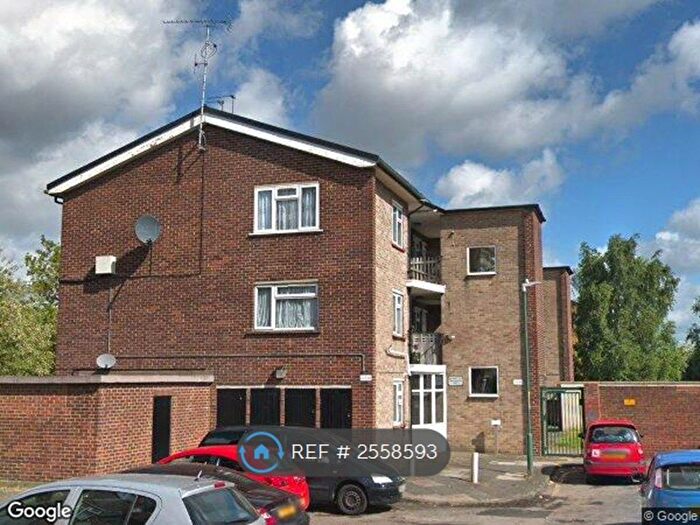 2 Bedroom Flat To Rent In Hilltop Gardens, Dartford, DA1