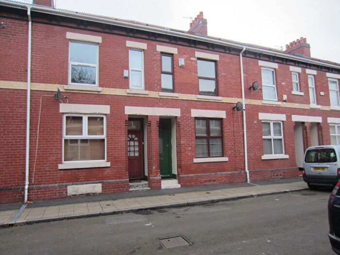 3 Bedroom Terraced House To Rent In Beever Street, Old Trafford, Manchester, Greater Manchester., M16