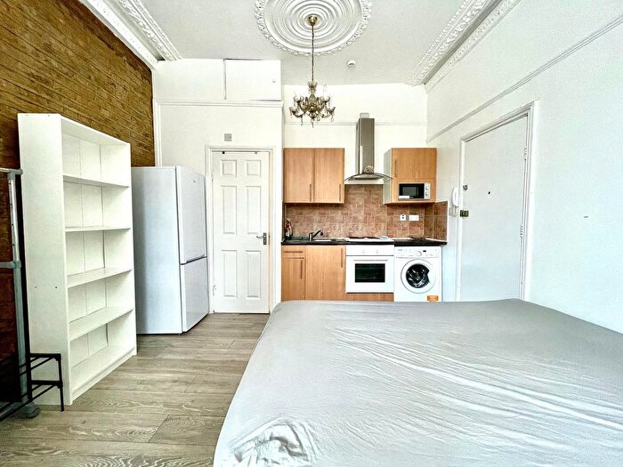 Studio To Rent In Mazenod Avenue, Kilburn, NW6