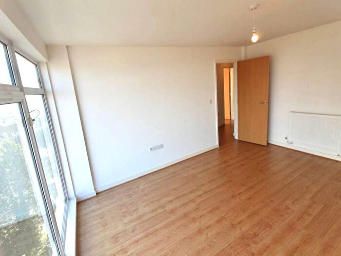 2 Bedroom Flat To Rent In Heelis Street, Heelis Street, S70