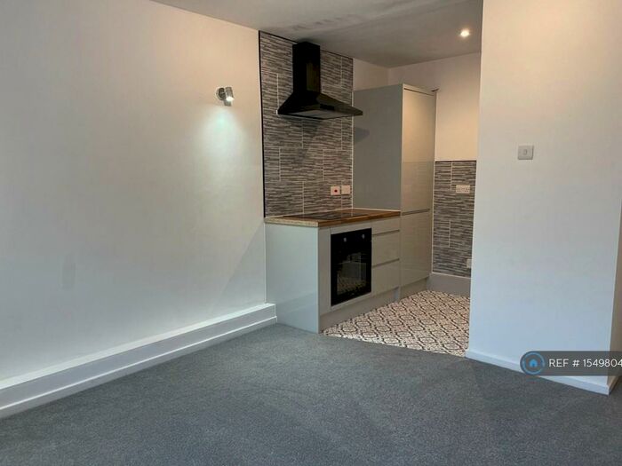 1 Bedroom Flat To Rent In The Old Methodist Chapel, Silsden, Keighley, BD20