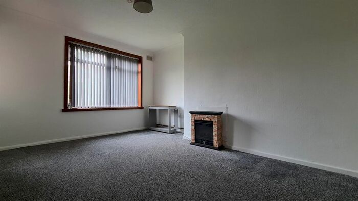 3 Bedroom Flat To Rent In Rennie Grove, Quinton, Birmingham, B32