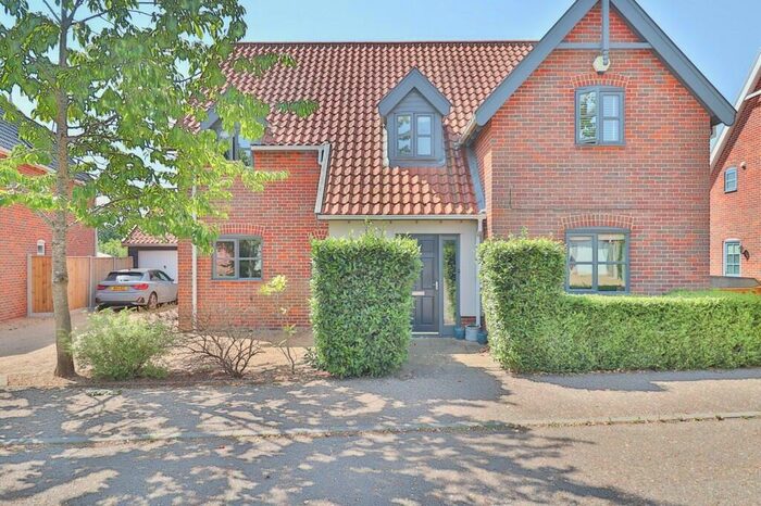 4 Bedroom Detached House For Sale In Diamond Close, Winfarthing, Diss, IP22
