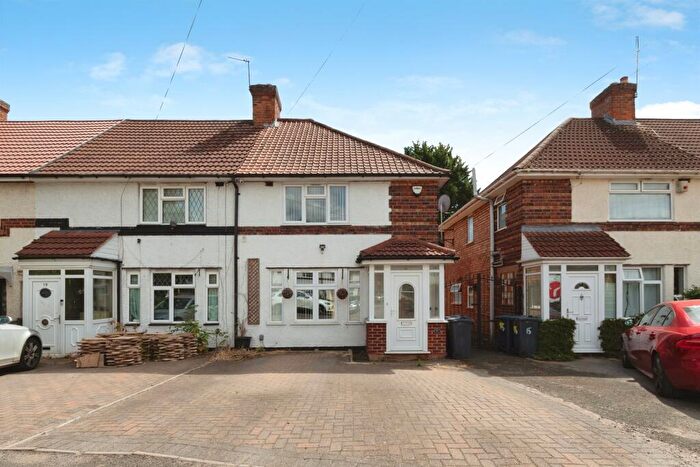 3 Bedroom End Of Terrace House For Sale In Broom Hall Grove, Birmingham, B27