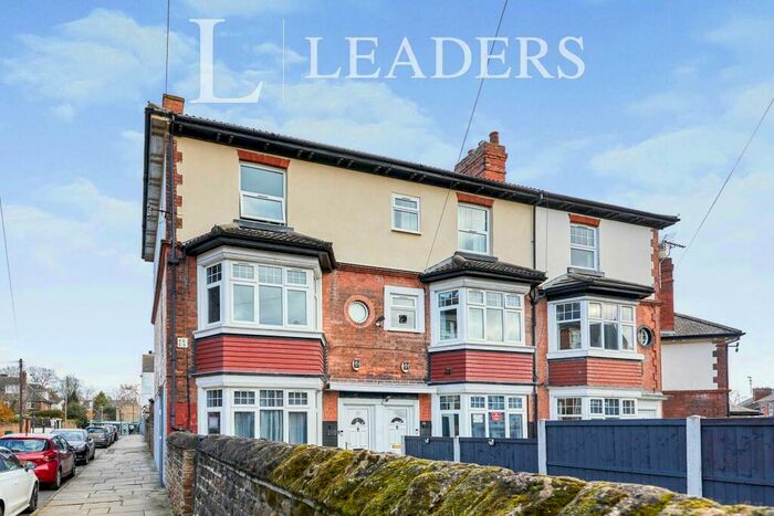 6 Bedroom Semi-Detached House To Rent In Gedling Grove, Arboretum, NG7