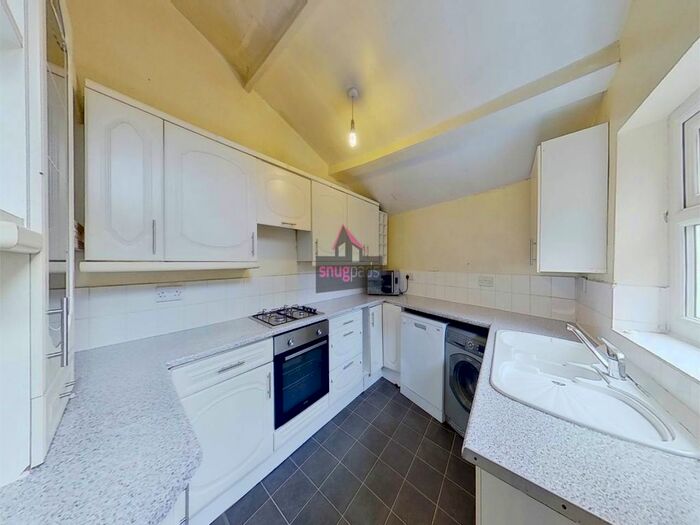 8 Bedroom Property To Rent In Barrfield Road, Salford, Manchester, M6