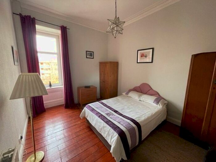 1 Bedroom Flat To Rent In Dundrennan Road, Glasgow, G42