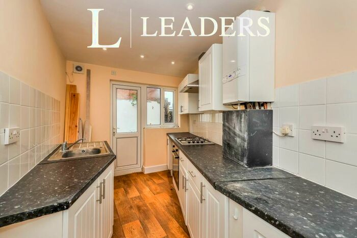 3 Bedroom Terraced House To Rent In Vivash Road, PO1