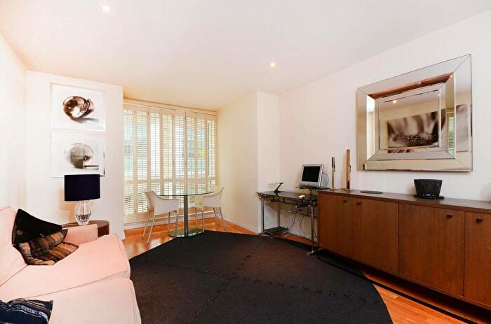 1 Bedroom Flat To Rent In Hosier Lane, Clerkenwell, London, EC1A