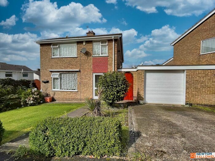 3 Bedroom Detached House For Sale In King Johns Road, Whitwick, LE67