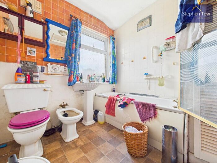 3 Bedroom End Of Terrace House For Sale In Marton Drive, Blackpool, FY4